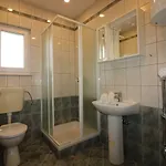 Apartment Cozy Mit Pool, Bbq-bereich, Kinderspielplatz, Babybett, Parkplatz, Klima *